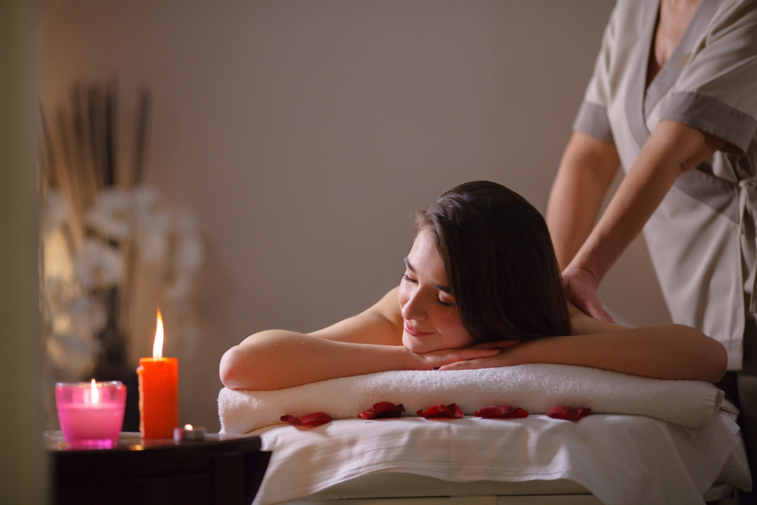 Professional full body massage at Elysian Luxury Spa near me